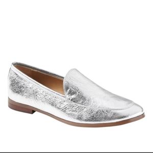 BUNDLE ELIGIBLE - Banana Republic Silver Loafers - 7M